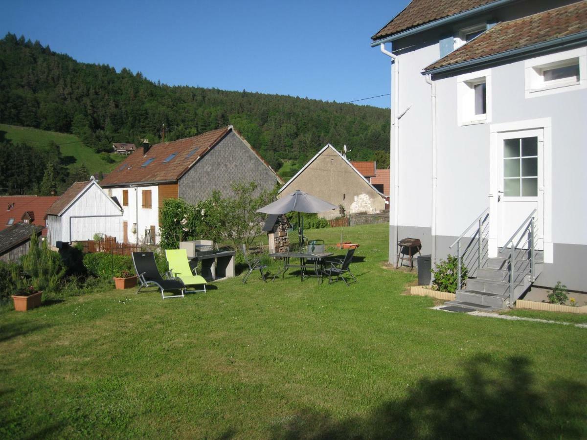 Gite En Pleine Verdure Au Coeur Du Village Lapoutroie Exterior photo